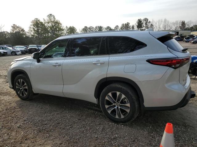 Photo 2 from auction – 2022 TOYOTA HIGHLANDER with VIN 5TDGZRAH4NS134379