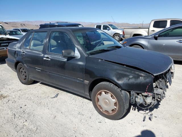 Photo 4 from auction – 1997 VOLKSWAGEN JETTA with VIN 3VWRA81H0VM066430