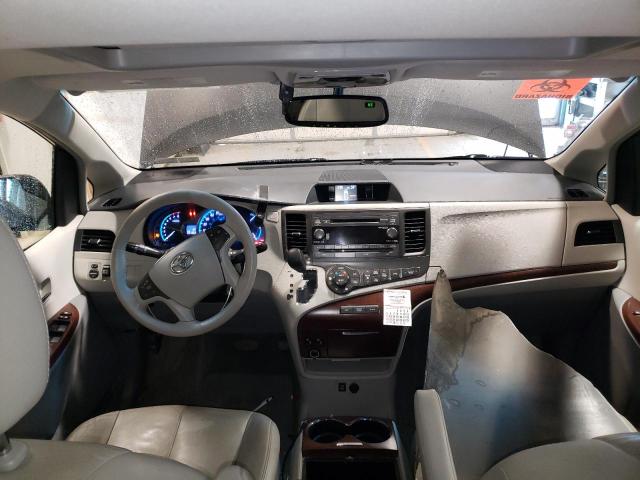 Photo 8 from auction – 2014 TOYOTA SIENNA XLE with VIN 5TDYK3DC5ES436933
