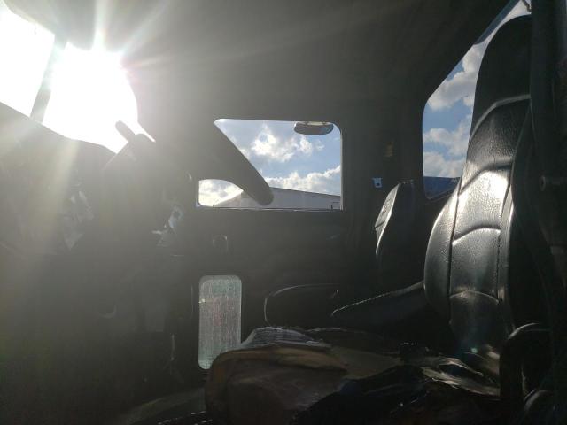Photo 7 from auction – 2007 PETERBILT 335 with VIN 2XPLAZ8X77M738406