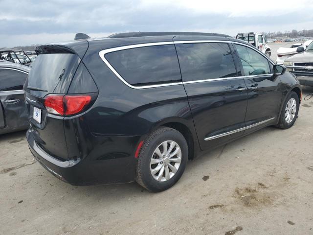 Photo 3 from auction – 2017 CHRYSLER PACIFICA T with VIN 2C4RC1BG1HR702778
