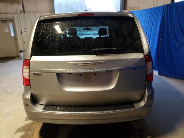Photo 6 from auction – 2016 CHRYSLER TOWN & COU with VIN 2C4RC1BG0GR292599