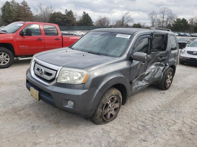 HONDA PILOT TOUR 2011 with VIN 5FNYF3H98BB055192 - Photo from auction