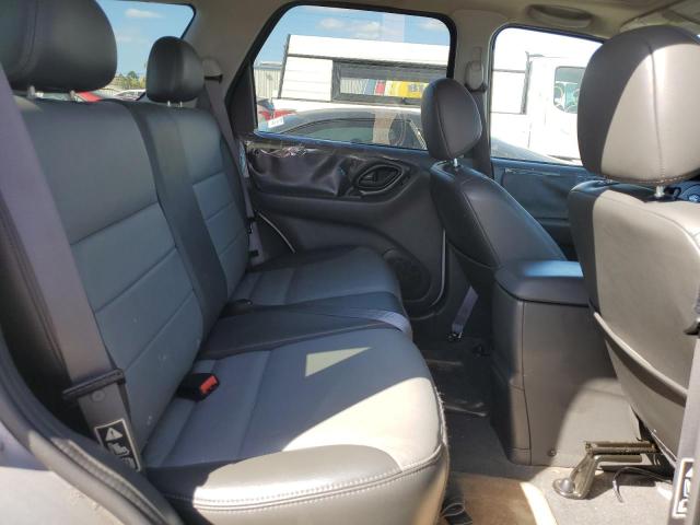 Photo 11 from auction – 2004 FORD ESCAPE XLT with VIN 1FMCU03104KA44527
