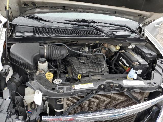 Photo 11 from auction – 2012 CHRYSLER TOWN & COU with VIN 2C4RC1BG3CR185752