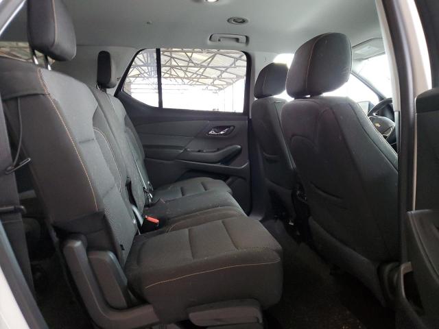 Photo 11 from auction – 2018 CHEVROLET TRAVERSE L with VIN 1GNERFKW7JJ102852