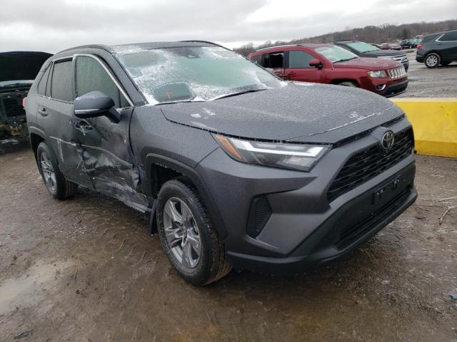 Photo 4 from auction – 2022 TOYOTA RAV4 XLE with VIN 2T3P1RFV2NC268989