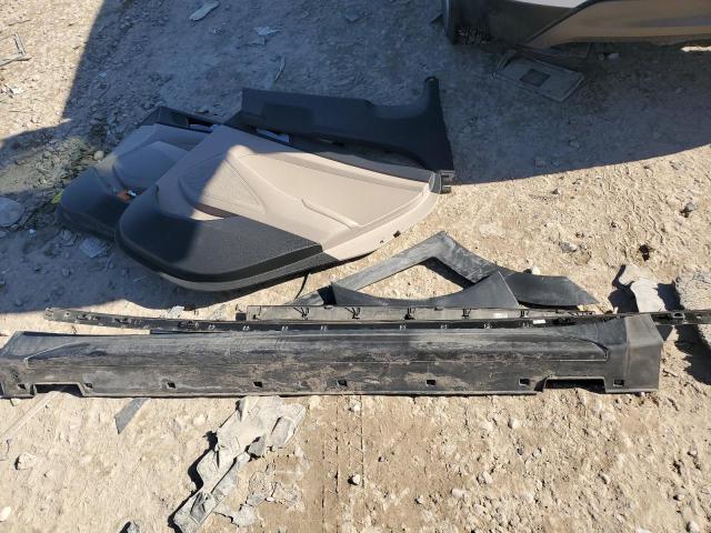 Photo 12 from auction – 2016 HYUNDAI TUCSON LIM with VIN KM8J3CA25GU154943