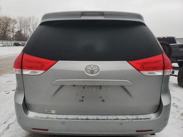 Photo 6 from auction – 2011 TOYOTA SIENNA XLE with VIN 5TDYK3DC4BS007410