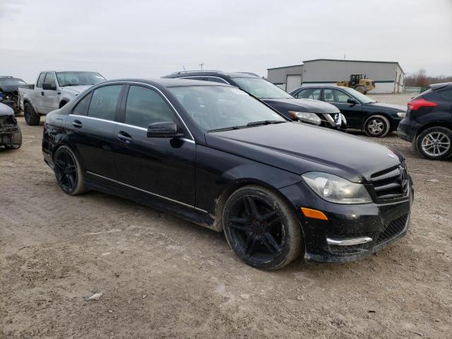 Photo 4 from auction – 2012 MERCEDES-BENZ C 300 4MAT with VIN WDDGF8BB1CF897167