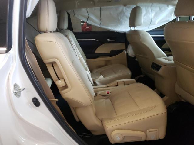 Photo 11 from auction – 2015 TOYOTA HIGHLANDER with VIN 5TDDKRFH9FS167329