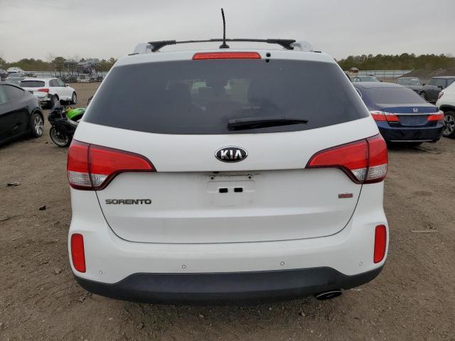Photo 6 from auction – 2015 KIA SORENTO LX with VIN 5XYKTCA67FG611540