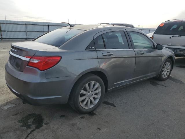 Photo 3 from auction – 2013 CHRYSLER 200 TOURIN with VIN 1C3CCBBB2DN577169