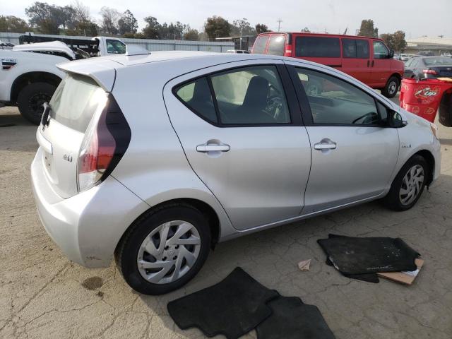 Photo 3 from auction – 2015 TOYOTA PRIUS C with VIN JTDKDTB32F1108242