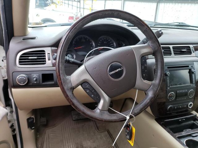 Photo 8 from auction – 2010 GMC YUKON DENA with VIN 1GKUKEEF1AR200943