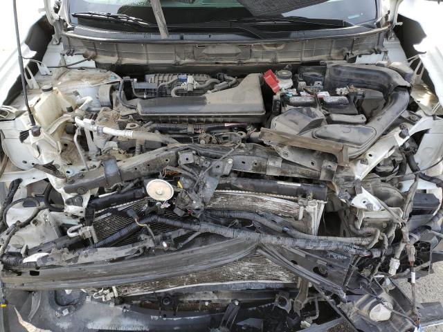 Photo 11 from auction – 2018 NISSAN ROGUE S with VIN 5N1AT2MT2JC759398