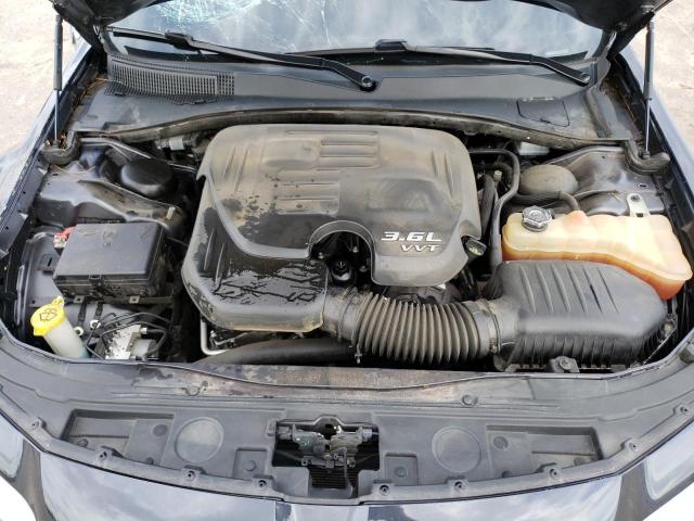 Photo 11 from auction – 2018 CHRYSLER 300 LIMITE with VIN 2C3CCAEG5JH152566