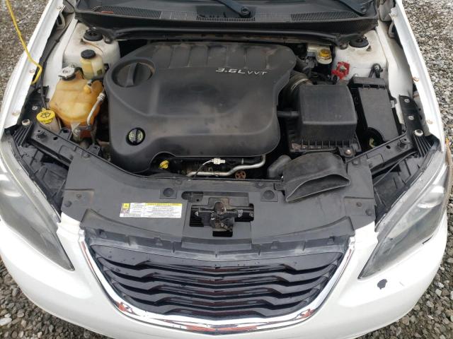 Photo 11 from auction – 2013 CHRYSLER 200 TOURIN with VIN 1C3CCBBG1DN715876