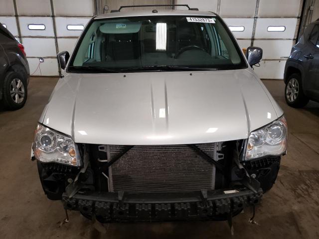 Photo 5 from auction – 2011 CHRYSLER TOWN & COU with VIN 2A4RR6DG6BR618000