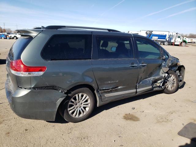 Photo 3 from auction – 2013 TOYOTA SIENNA XLE with VIN 5TDYK3DC4DS400522