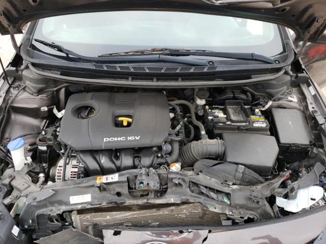 Photo 11 from auction – 2018 KIA FORTE LX with VIN 3KPFK4A70JE165157