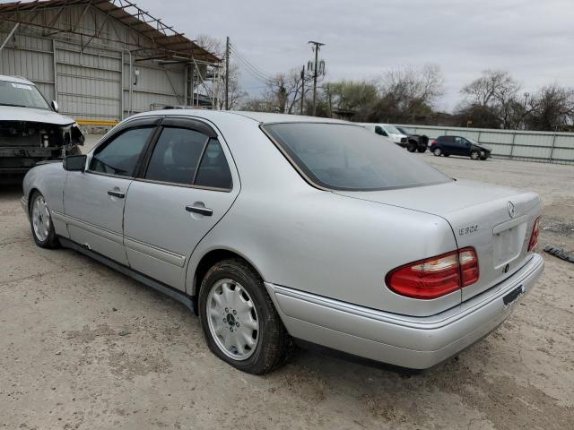 Photo 2 from auction – 1997 MERCEDES-BENZ E 320 with VIN WDBJF55F7VA325791