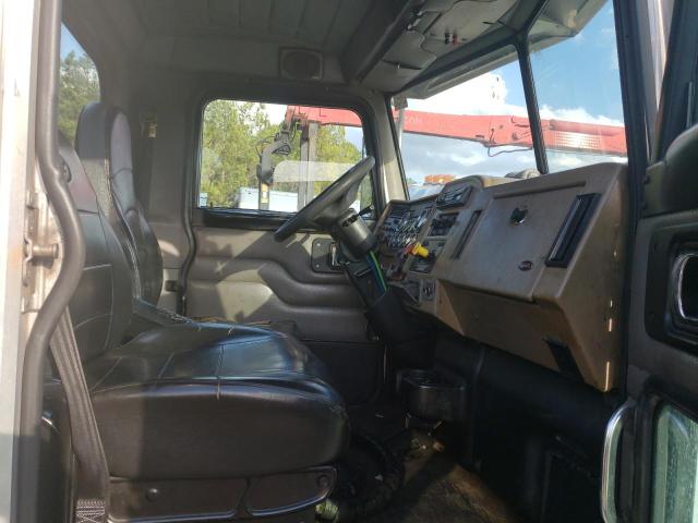 Photo 10 from auction – 2007 PETERBILT 335 with VIN 2XPLAZ8X77M738406