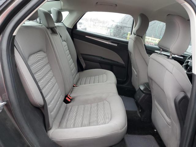 Zdjęcie 10 z aukcji – 2016 FORD FUSION S z VIN 3FA6P0G73GR212934