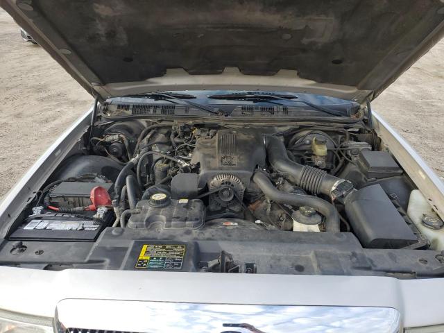 Photo 11 from auction – 2004 MERCURY GRAND MARQ with VIN 2MEHM75W44X644121
