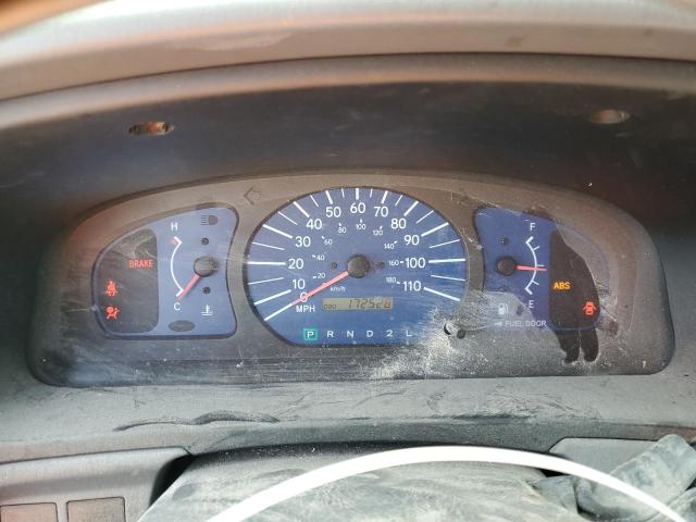 Photo 9 from auction – 2002 TOYOTA SIENNA CE with VIN 4T3ZF19C52U440013