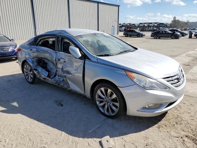 Photo 4 from auction – 2011 HYUNDAI SONATA SE with VIN 5NPEC4AC3BH167505