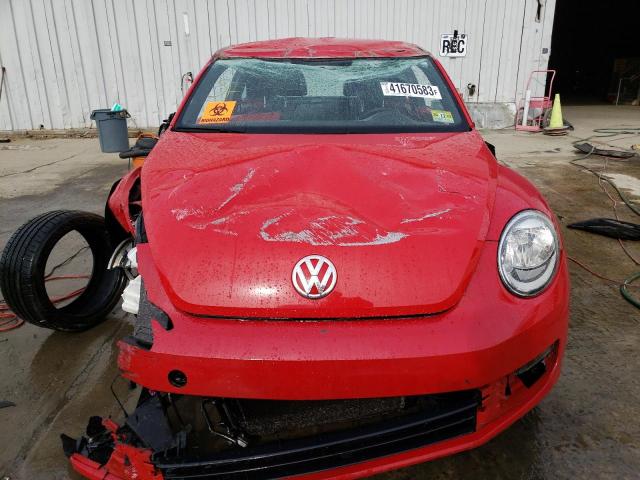 Photo 5 from auction – 2012 VOLKSWAGEN BEETLE with VIN 3VWJP7AT5CM602554