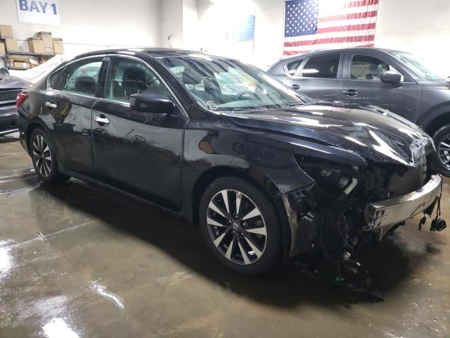 Photo 4 from auction – 2017 NISSAN ALTIMA 2.5 with VIN 1N4AL3AP0HC119143