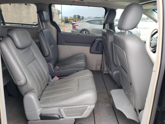 Photo 11 from auction – 2008 CHRYSLER TOWN & COU with VIN 2A8HR54P98R647228