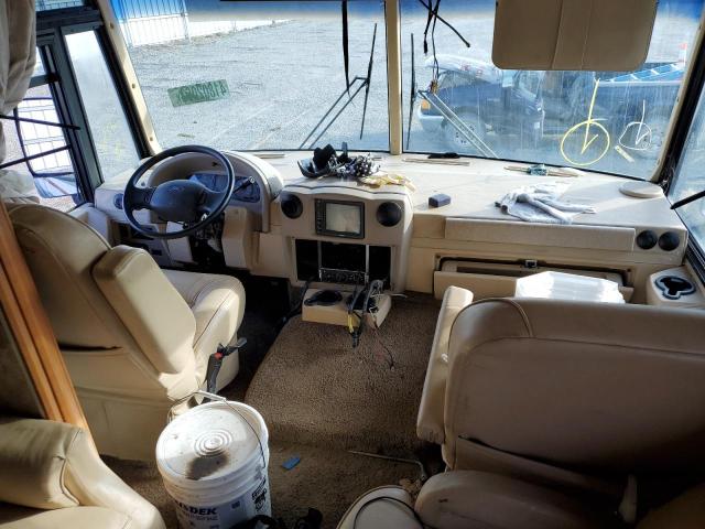 Photo 5 from auction – 2006 WINNEBAGO VOYAGE with VIN 1F6NF53Y060A12776
