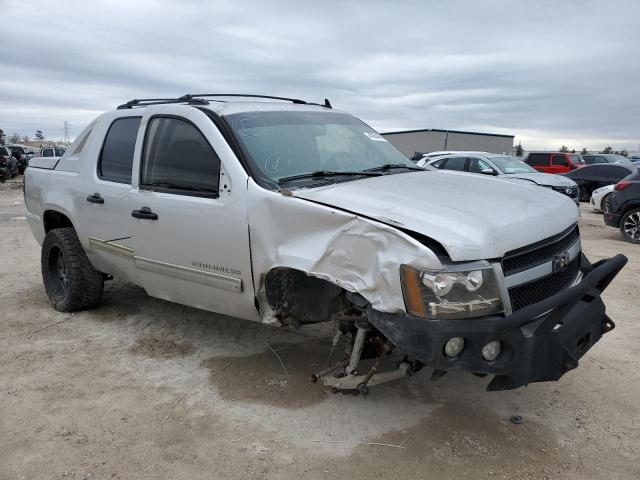 Photo 4 from auction – 2011 CHEVROLET AVALANCHE with VIN 3GNTKEE35BG264568