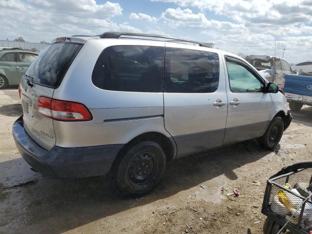Photo 3 from auction – 2002 TOYOTA SIENNA CE with VIN 4T3ZF19C52U440013