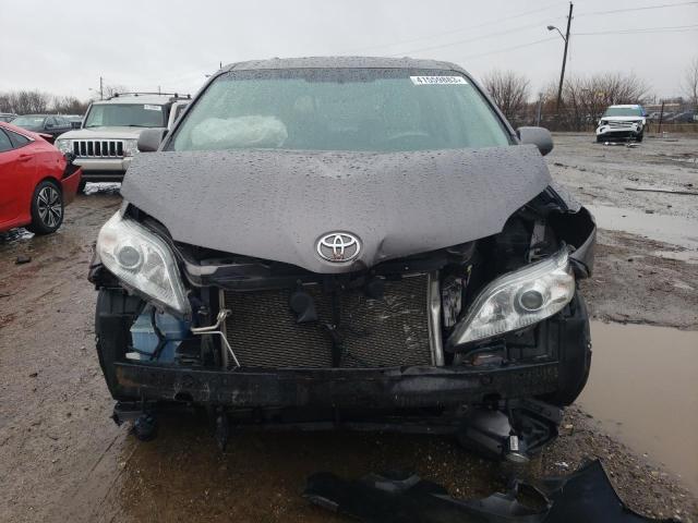 Photo 5 from auction – 2011 TOYOTA SIENNA XLE with VIN 5TDYK3DC9BS013252