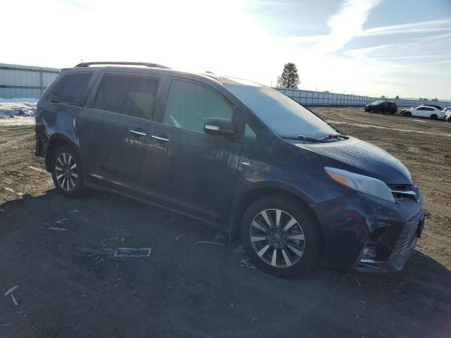 Photo 4 from auction – 2018 TOYOTA SIENNA XLE with VIN 5TDDZ3DC9JS209670