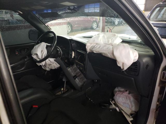 Photo 8 from auction – 2003 CHEVROLET BLAZER with VIN 1GNCS18X13K144932