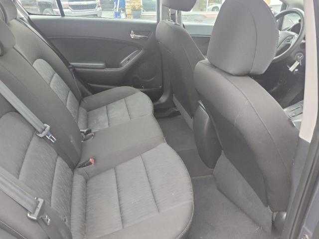 Photo 6 from auction – 2016 KIA FORTE LX with VIN KNAFK4A63G5567103