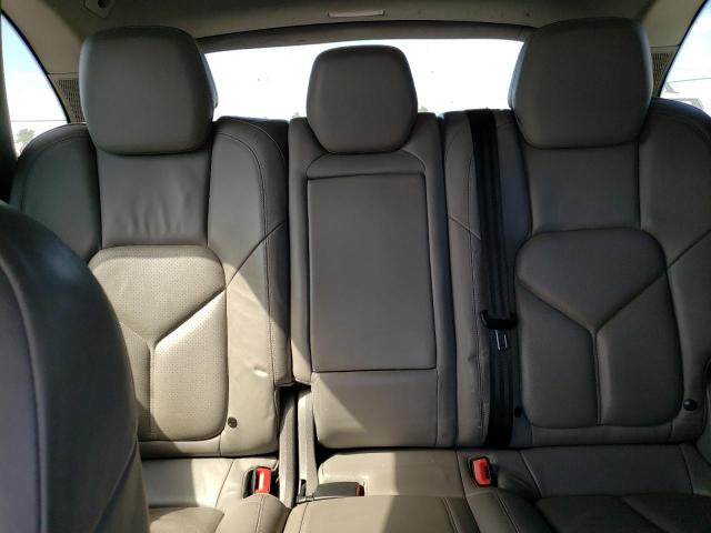 Photo 10 from auction – 2011 PORSCHE CAYENNE S with VIN WP1AE2A21BLA92950