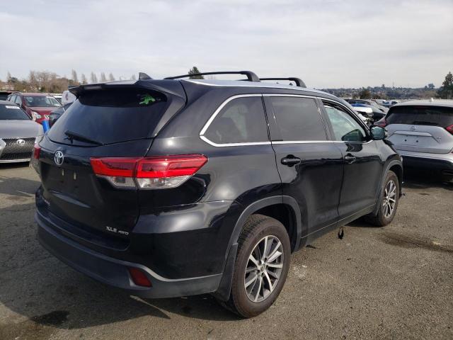 Photo 3 from auction – 2018 TOYOTA HIGHLANDER with VIN 5TDJZRFH4JS528196