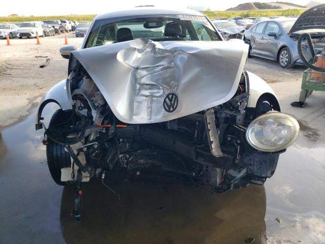 Photo 5 from auction – 2012 VOLKSWAGEN BEETLE with VIN 3VWJP7AT3CM641062
