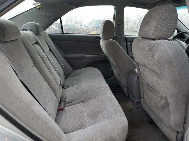 Photo 10 from auction – 2004 TOYOTA CAMRY LE with VIN 4T1BF30K74U573398