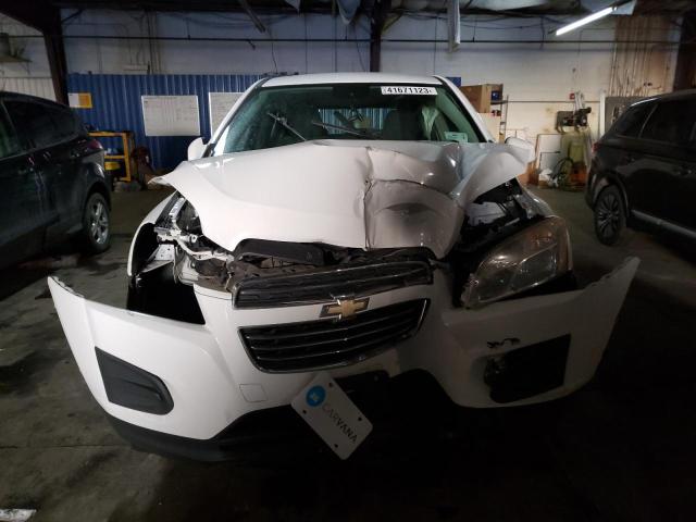 Photo 5 from auction – 2015 CHEVROLET TRAX 1LS with VIN 3GNCJPSB6FL256891