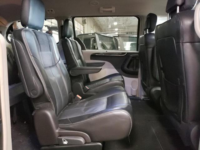 Photo 11 from auction – 2011 CHRYSLER TOWN & COU with VIN 2A4RR6DG6BR618000