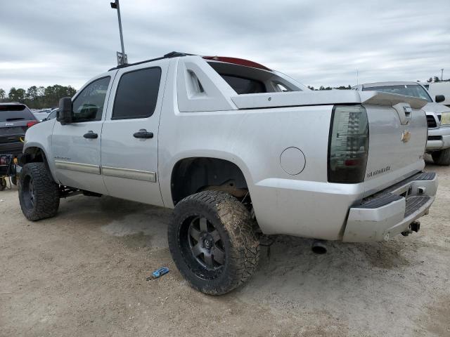 Photo 2 from auction – 2011 CHEVROLET AVALANCHE with VIN 3GNTKEE35BG264568