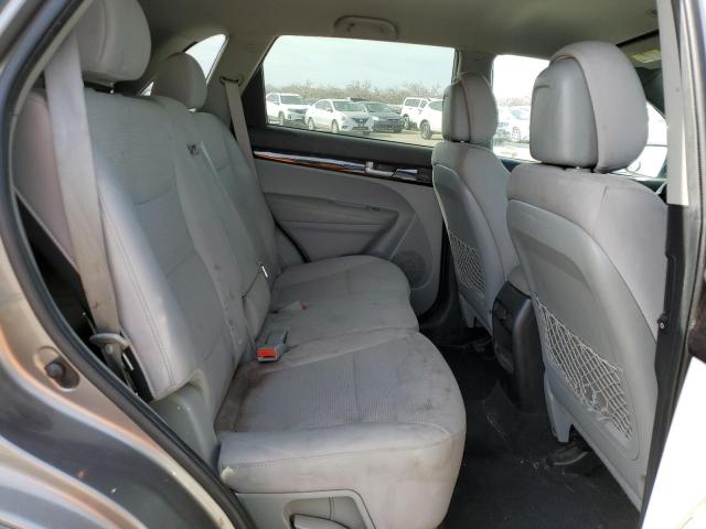 Photo 11 from auction – 2015 KIA SORENTO LX with VIN 5XYKTDA70FG605383