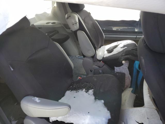 Photo 10 from auction – 2011 TOYOTA SIENNA XLE with VIN 5TDYK3DC4BS059488